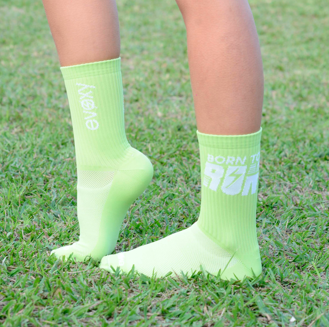 Meia Para Corrida EVOXY Performance Born To Run Verde Cano Médio Meia Para Corrida EVOXY Performance Born To Run Verde Cano Médio