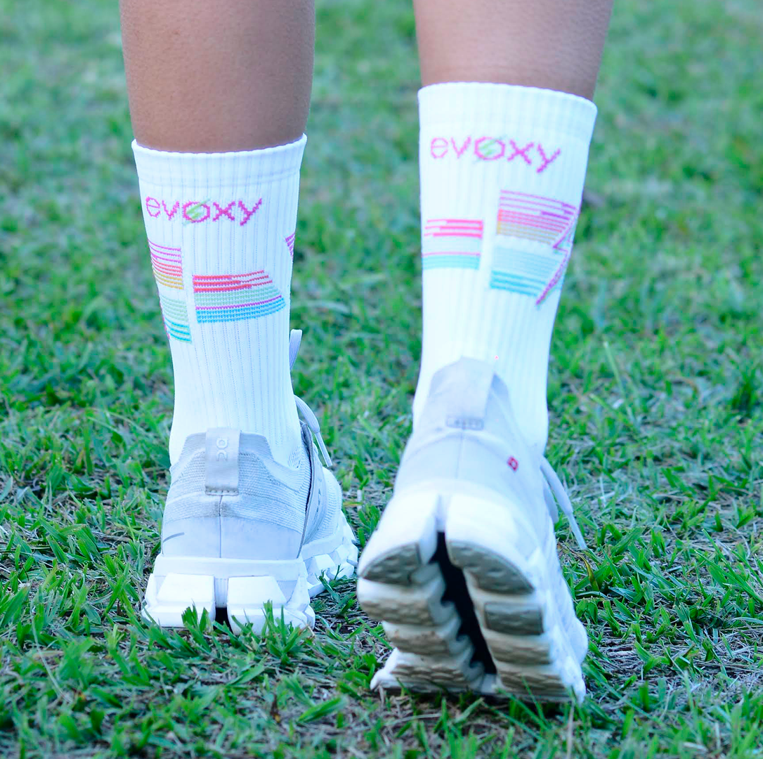 Meia Para Corrida EVOXY Performance Colors Branca Cano Médio